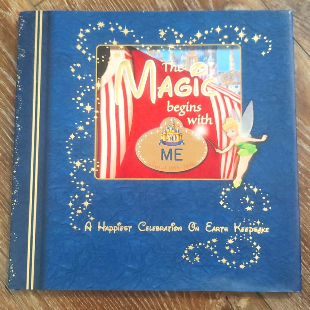🐱3/$10 The Magic Begins with Me Disney Keepsake